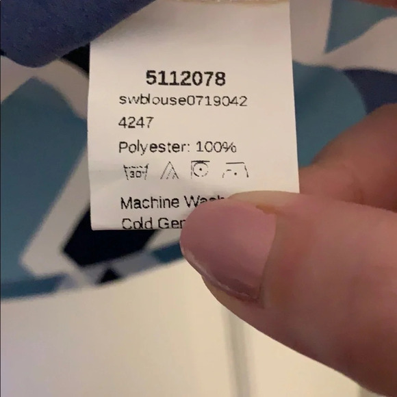 Shein geometric blouse - Picture 4 of 4